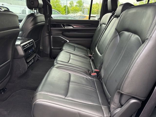 Used 2023 Jeep Wagoneer 4WD w/ Premium Group I image 22