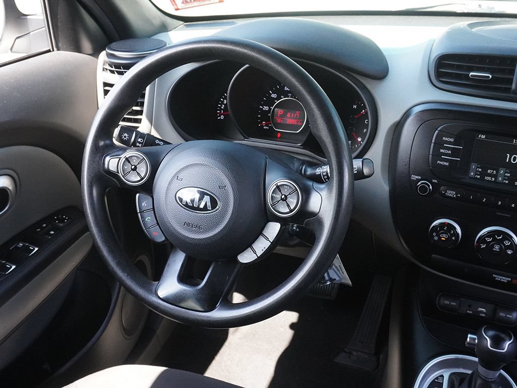 Used 2018 Kia Soul FWD image 25