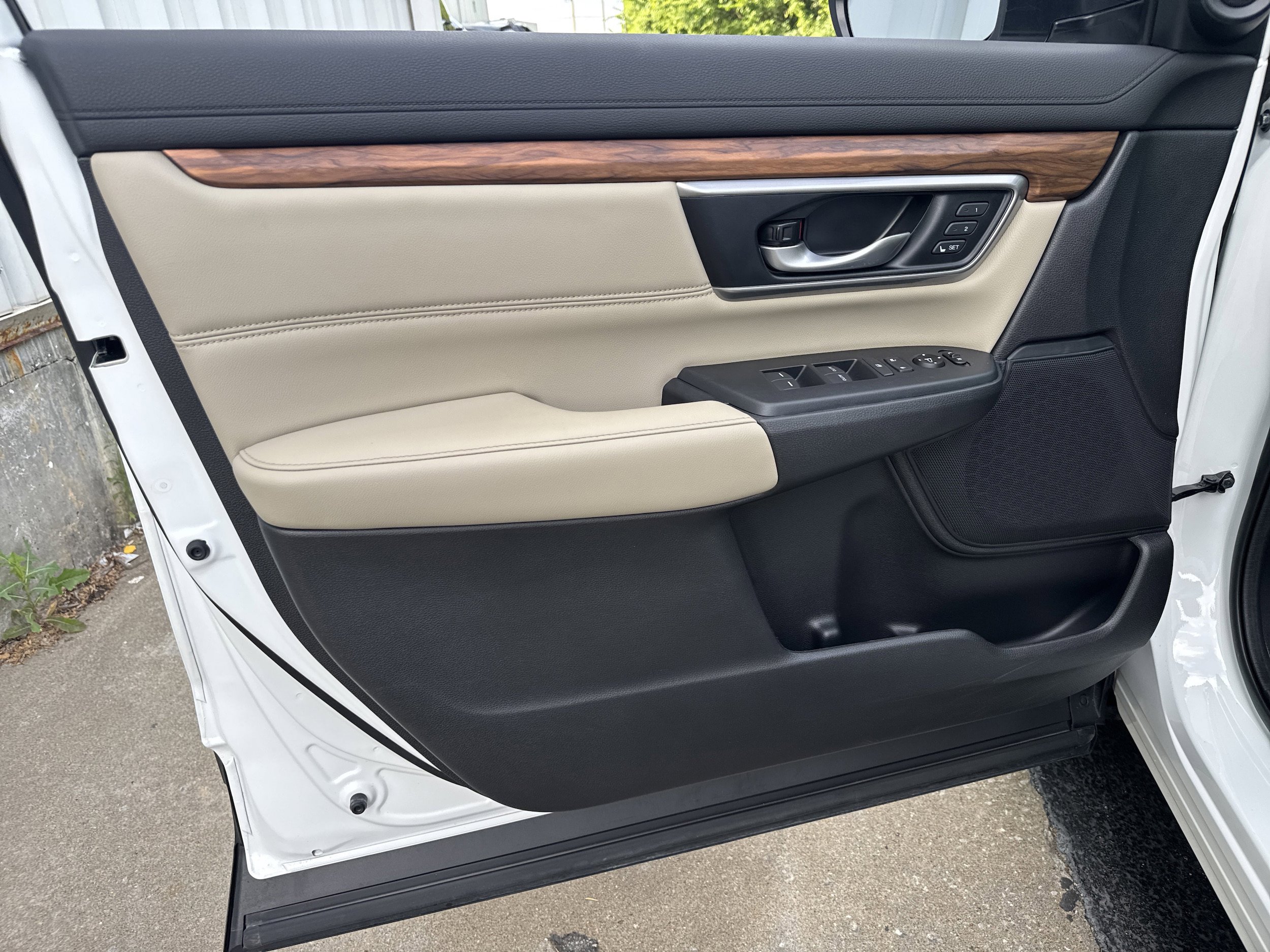 Used 2020 Honda CR-V EX-L image 8