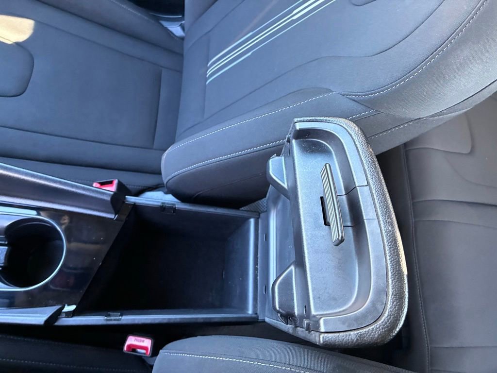 Used 2022 Hyundai Elantra Blue w/ Preferred Accessory Package image 32