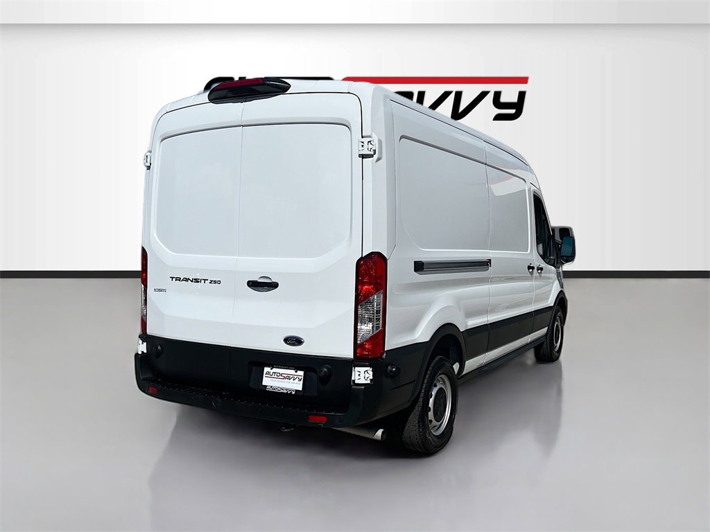 Used 2024 Ford Transit 250 148 Medium Roof w/ Load Area Protection Package image 7