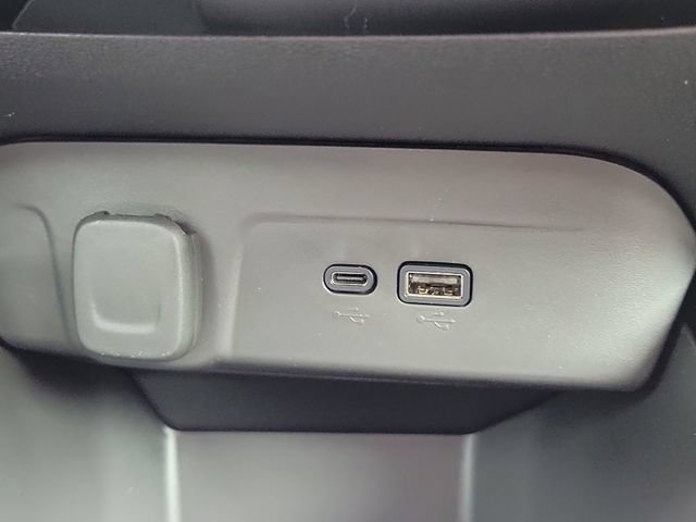 Used 2026 Chevrolet Trax ACTIV FWD image 28