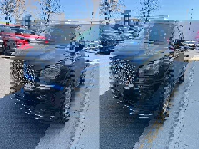 Used 2022 Lincoln Corsair FWD image 3