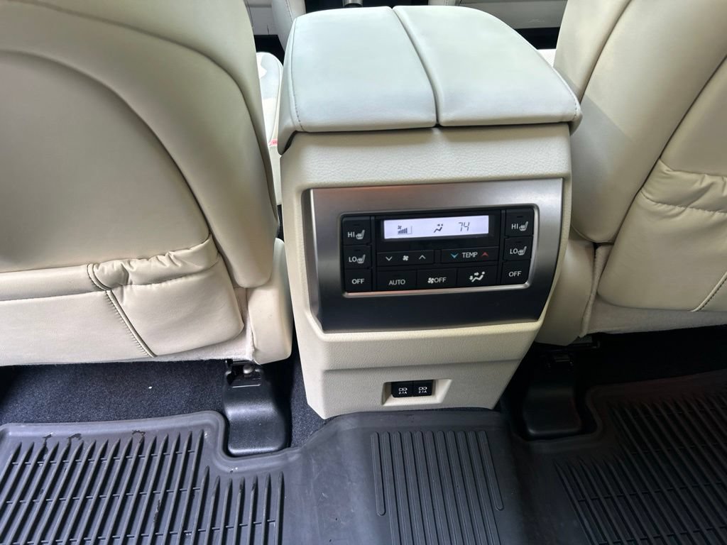Used 2023 Lexus GX 460 Premium w/ Premium Package AWD/4WD image 31