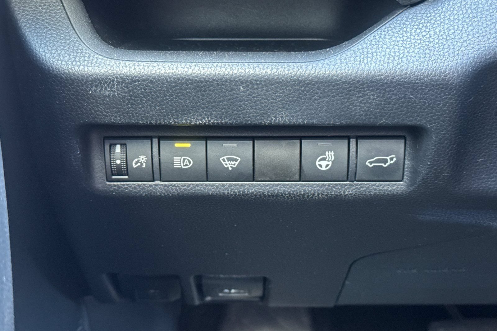 Used 2020 Toyota RAV4 TRD Off-Road w/ TRD Off-Road Weather Package AWD/4WD image 42
