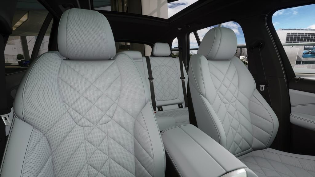 Used 2026 BMW X5 xDrive40i w/ Premium Package image 36