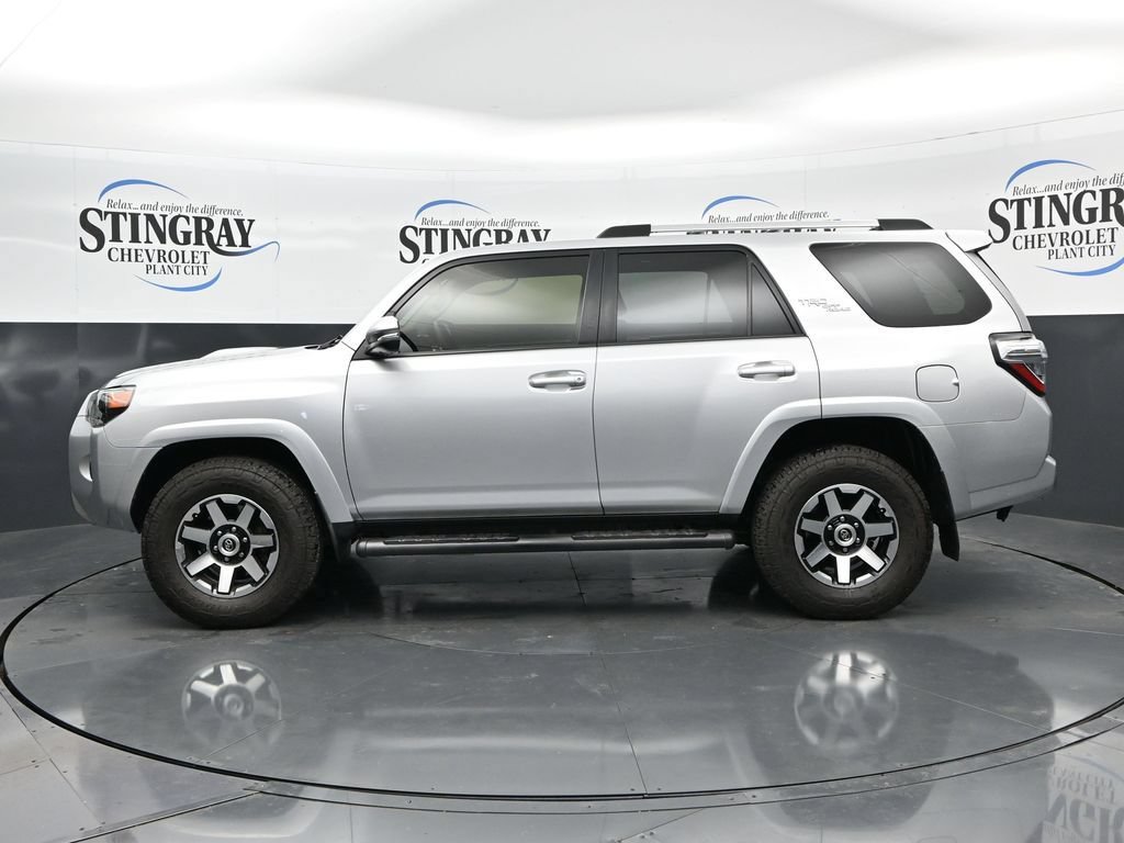 Used 2018 Toyota 4Runner TRD Off-Road Premium AWD/4WD image 4