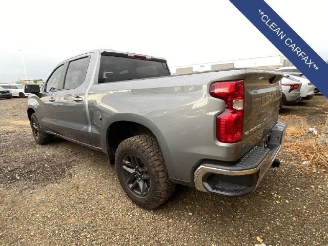 Used 2022 Chevrolet Silverado 1500 LT RWD image 2