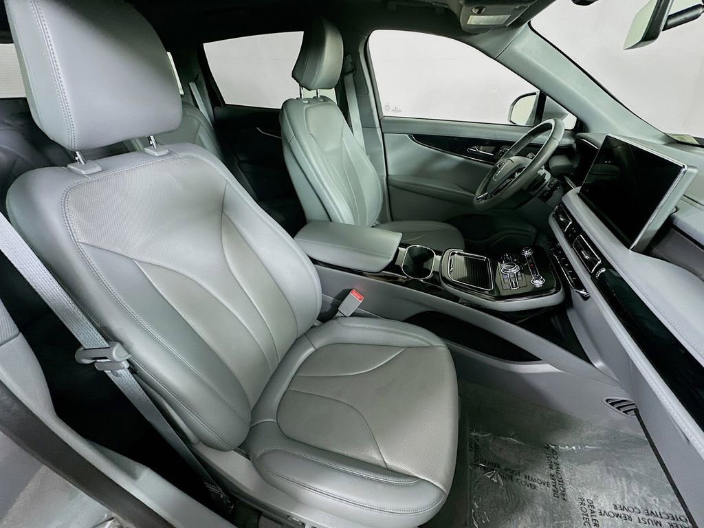 Used 2022 Lincoln Nautilus Reserve image 36