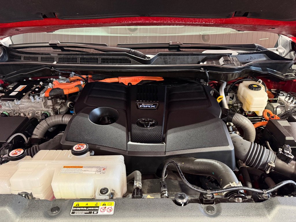 Used 2023 Toyota Sequoia Capstone AWD/4WD image 45