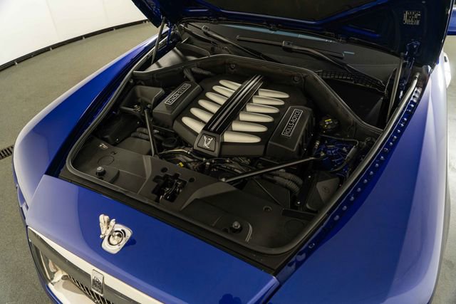 Used 2017 Rolls-Royce Dawn RWD image 31