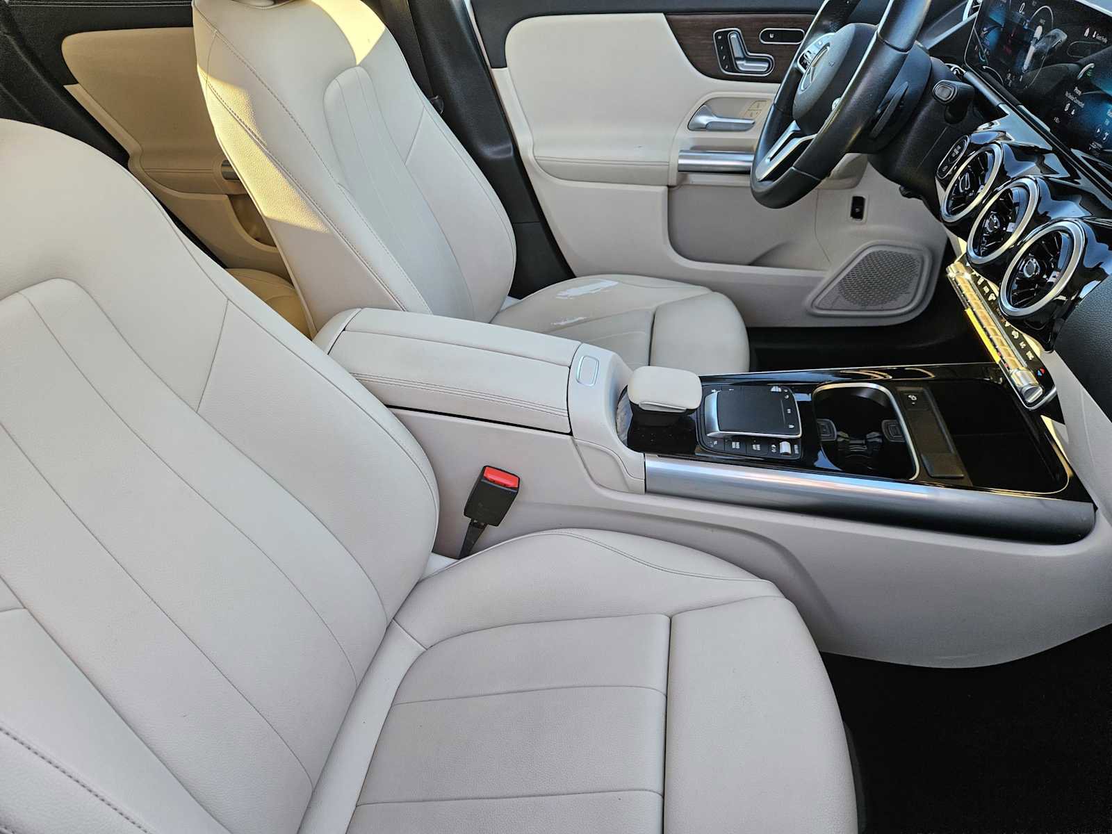 Used 2021 Mercedes-Benz GLA 250 4MATIC image 13