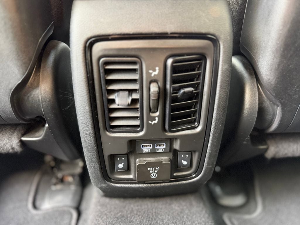 Used 2025 Dodge Durango R/T AWD/4WD image 27
