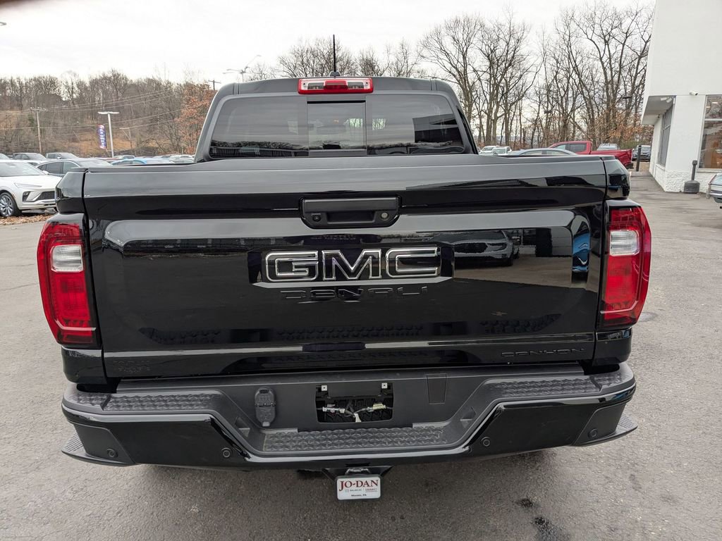 New 2026 GMC Canyon Denali w/ LPO, Denali Black Edition image 5