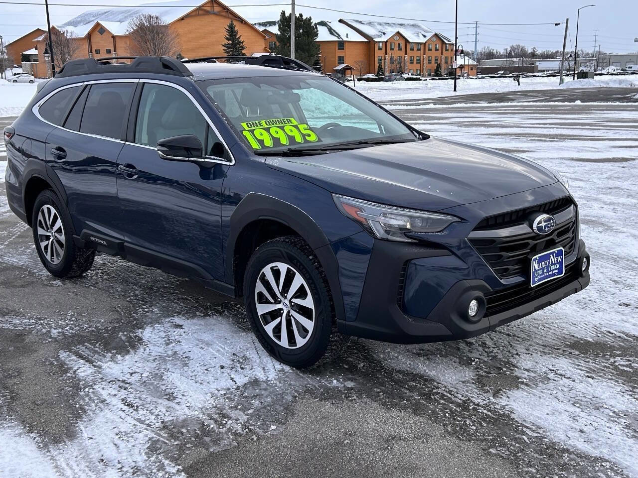 Used 2024 Subaru Outback Premium image 2