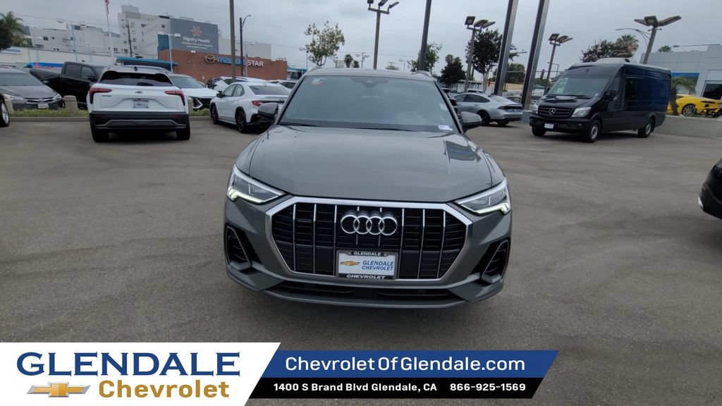 Used 2023 Audi Q3 2.0T Premium AWD/4WD image 3