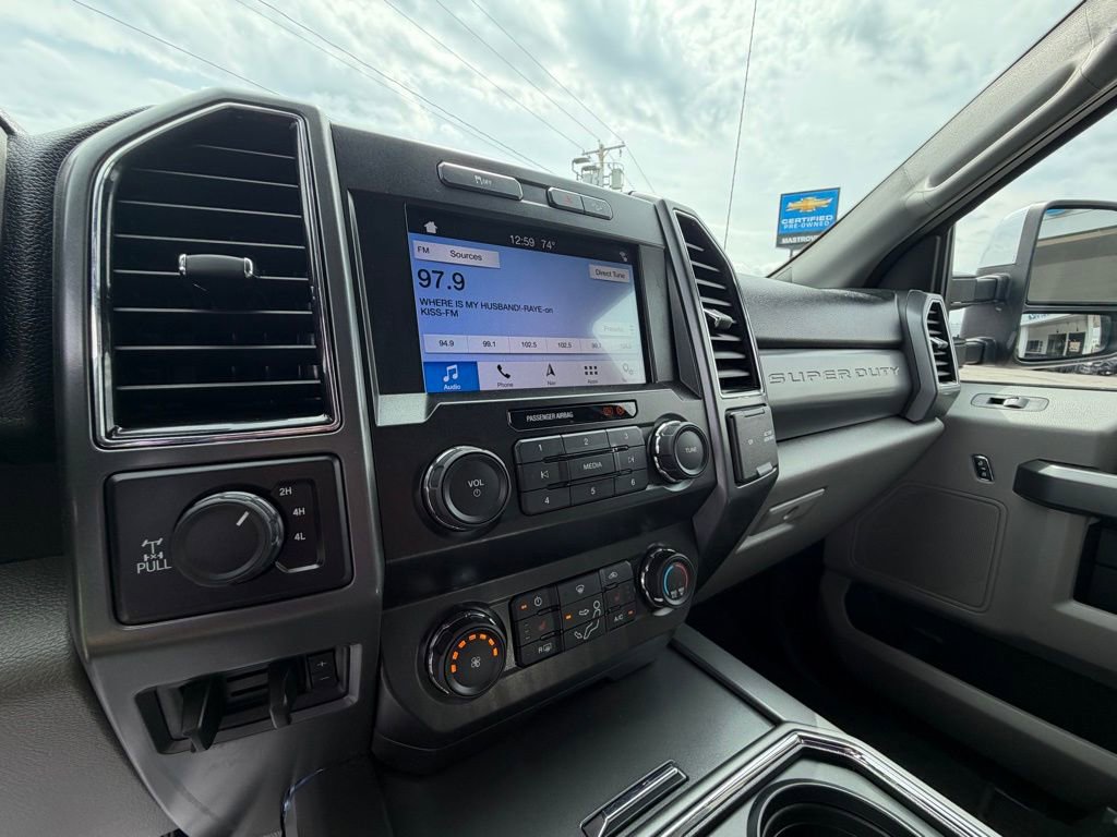 Used 2019 Ford F250 XLT w/ XLT Premium Package image 18