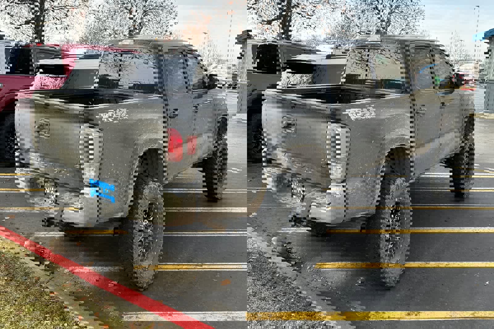 Used 2021 Toyota Tacoma TRD Off-Road video 2