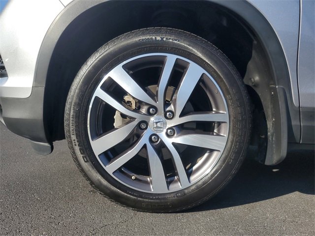 Used 2017 Honda Pilot Touring image 7