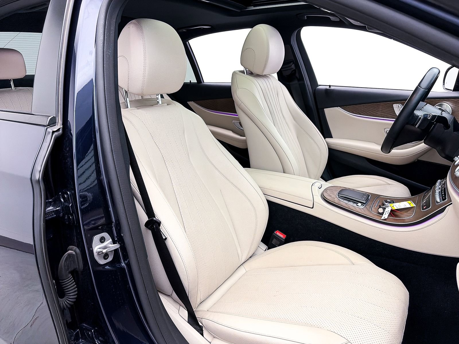 Used 2022 Mercedes-Benz E 350 Sedan image 38