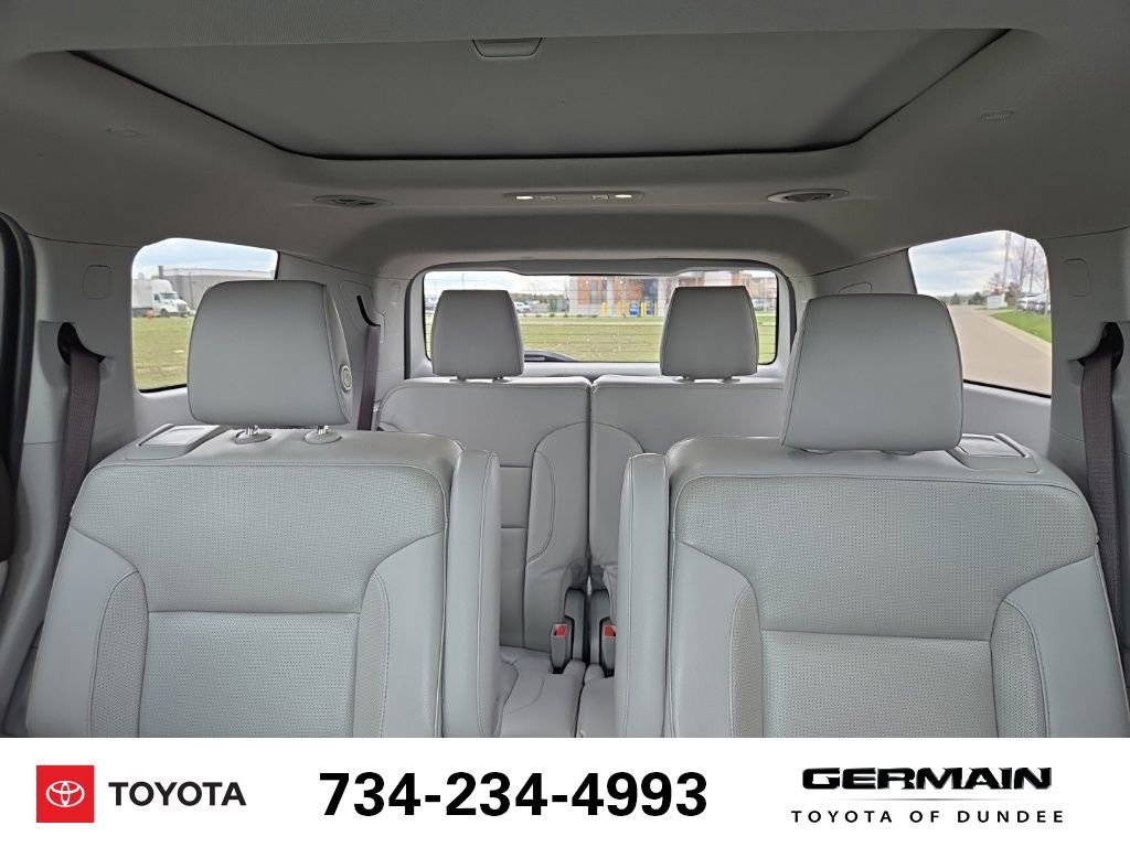 Used 2017 GMC Acadia SLT w/ LPO, Floor Liner Package image 13