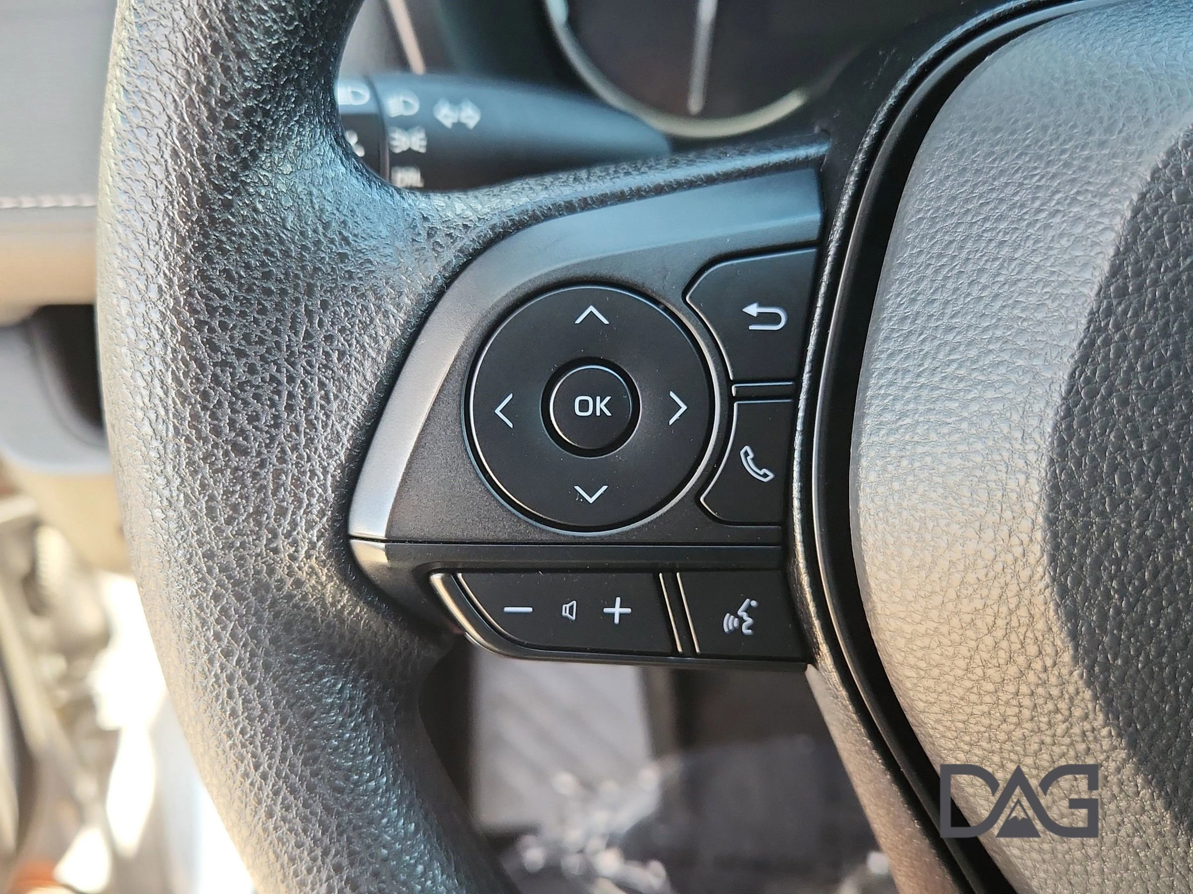 Used 2024 Toyota RAV4 LE image 30