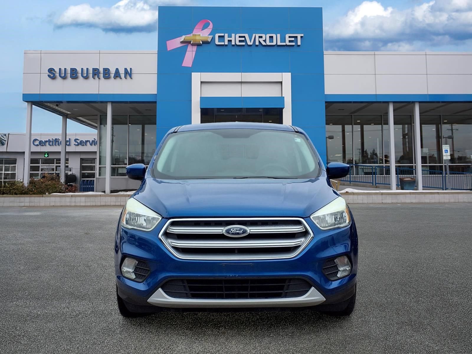 Used 2017 Ford Escape SE w/ SE Cold Weather Package FWD image 2