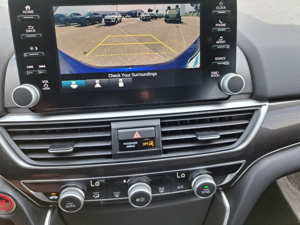 Used 2018 Honda Accord Sport image 11