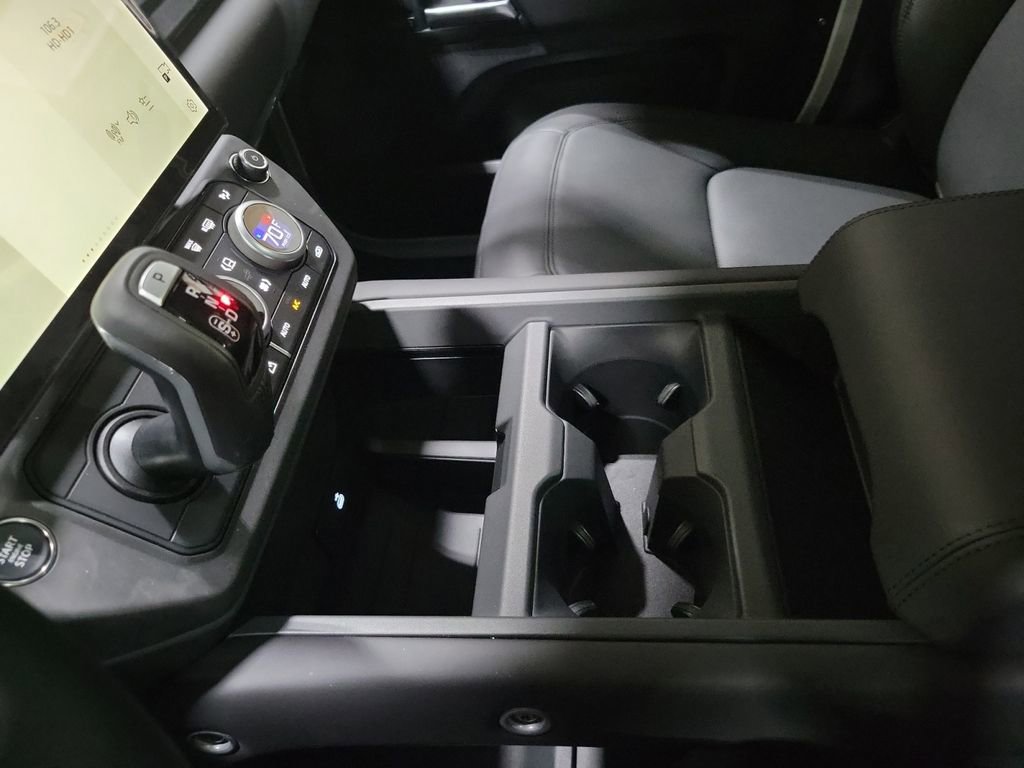 New 2026 Land Rover Defender 110 X-Dynamic SE AWD/4WD image 20