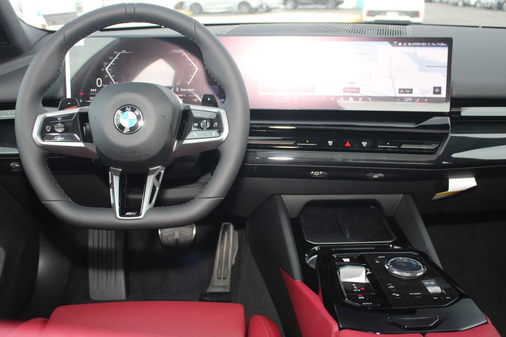 Used 2026 BMW 530i xDrive w/ M Sport Package AWD/4WD image 18