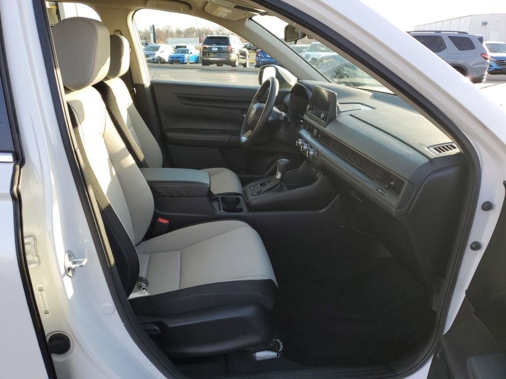 Used 2023 Honda CR-V LX image 31