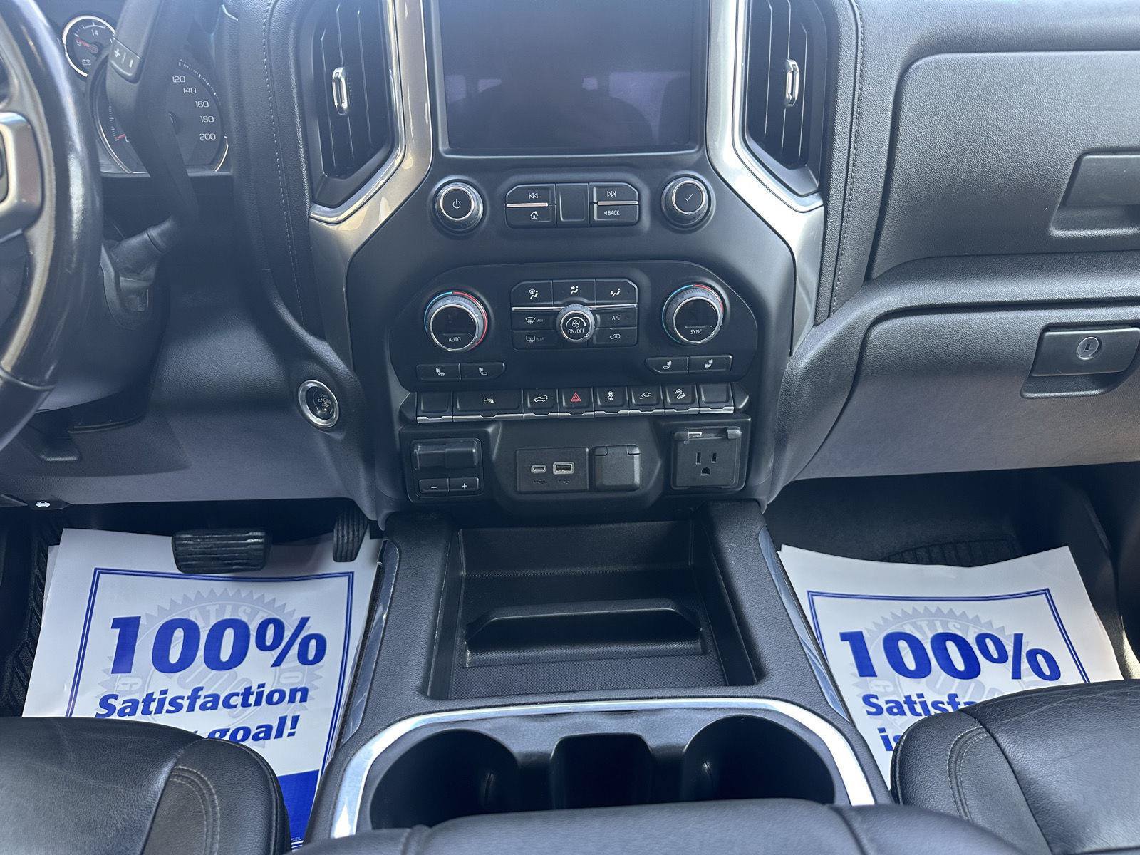 Used 2022 Chevrolet Silverado 1500 LT Trail Boss w/ LT Trail Boss Premium Package AWD/4WD image 32