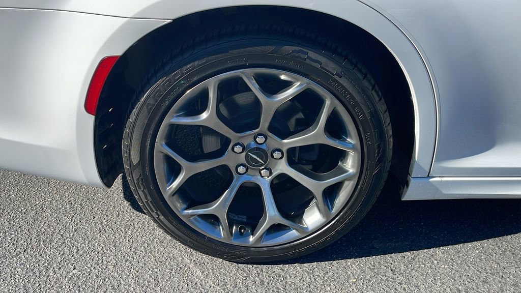 Used 2018 Chrysler 300 S w/ 300S Premium Group 2 image 29