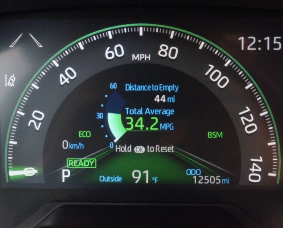 Used 2025 Toyota RAV4 XLE w/ Weather Package AWD/4WD image 4