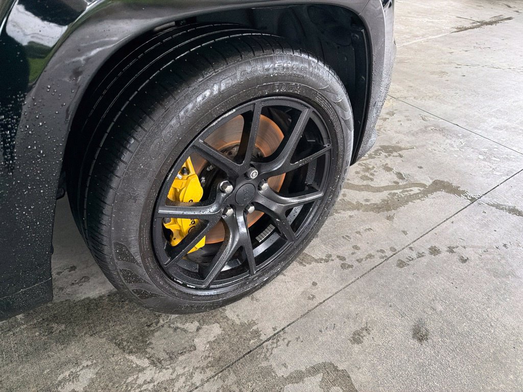 Used 2018 Jeep Grand Cherokee Trackhawk AWD/4WD image 27
