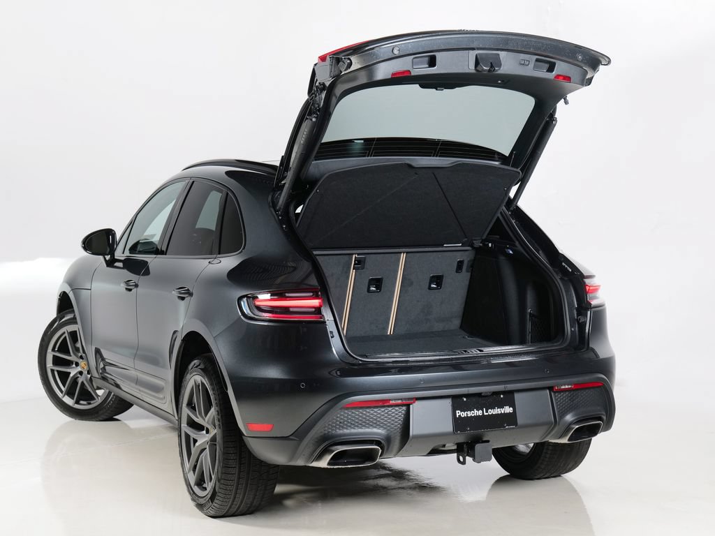 Certified 2026 Porsche Macan AWD/4WD image 27