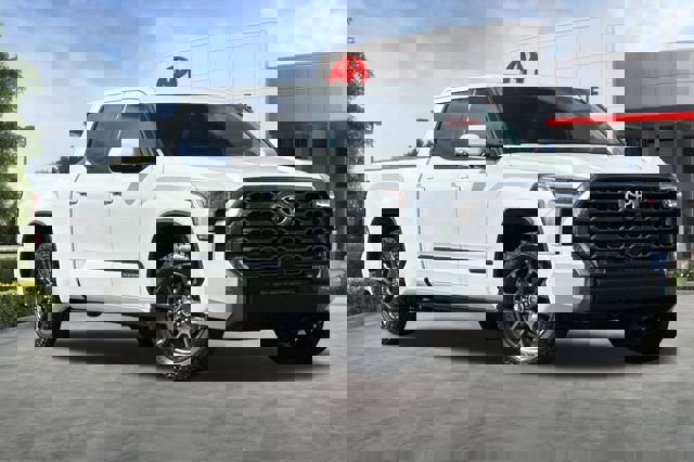 Used 2022 Toyota Tundra Platinum w/ Advanced Package image 2