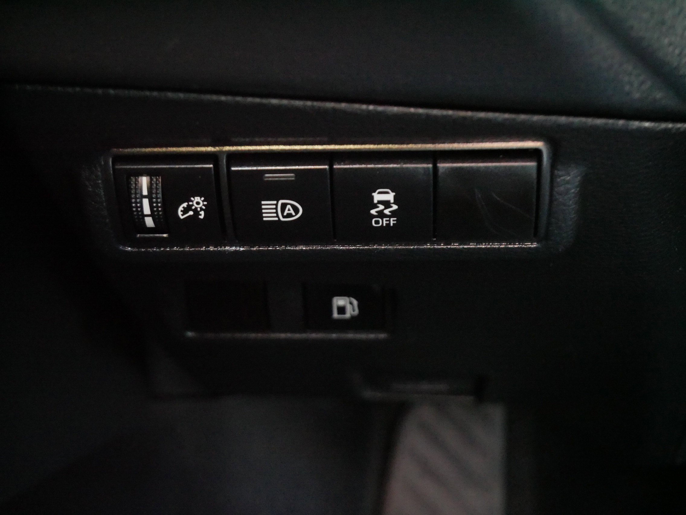 Used 2024 Toyota Corolla Cross SE w/ Moonroof Package AWD/4WD image 29