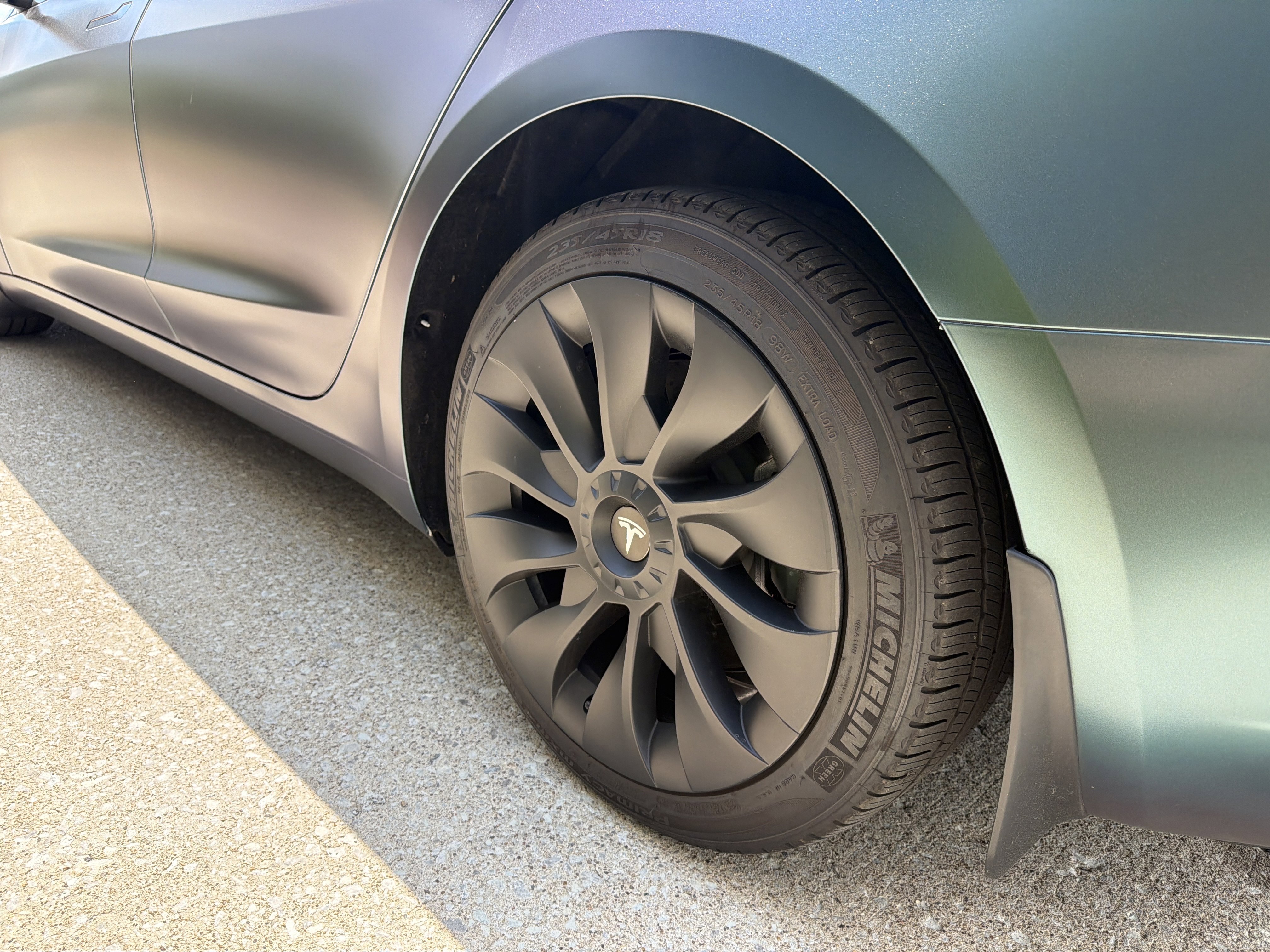 Used 2023 Tesla Model 3 Standard Range RWD image 12