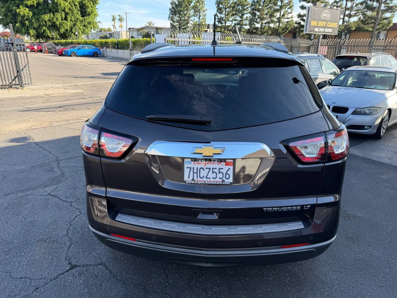 Used 2015 Chevrolet Traverse LT FWD image 16