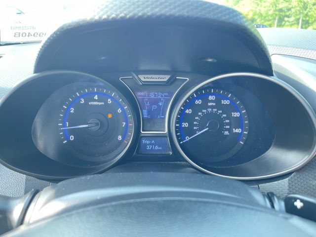 Used 2015 Hyundai Veloster Turbo FWD image 12
