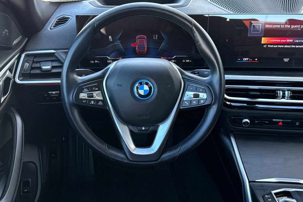 Used 2023 BMW i4 eDrive35 image 15