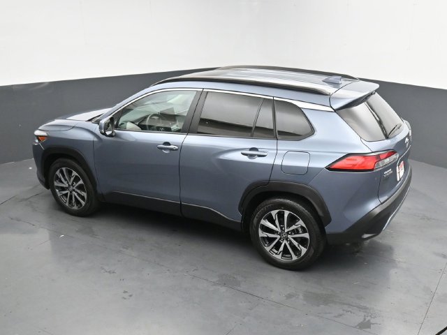 Used 2023 Toyota Corolla Cross XLE w/ Convenience Package FWD image 36