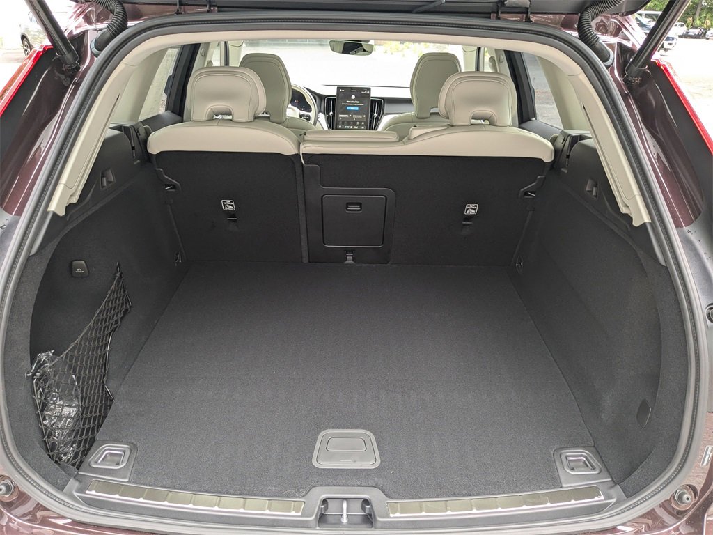 New 2026 Volvo XC60 T8 Ultra w/ Protection Package Premier image 13