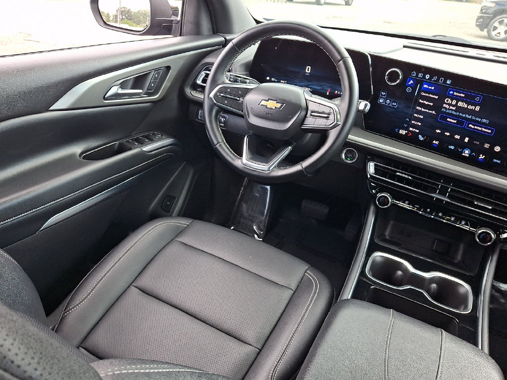Used 2025 Chevrolet Traverse LT AWD/4WD image 15