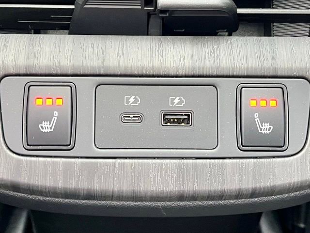 New 2024 Nissan Ariya AWD image 23