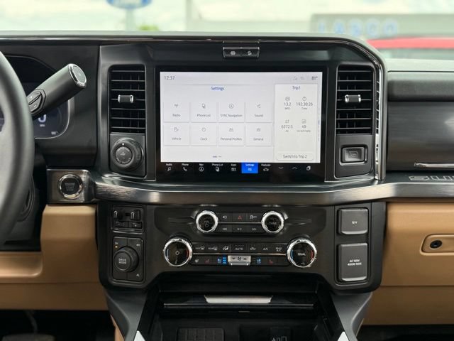 Used 2025 Ford F450 Lariat w/ Lariat Ultimate Package AWD/4WD image 25