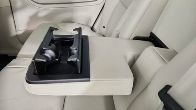 New 2026 Volvo XC90 T8 Ultra w/ Lounge Package AWD/4WD image 31