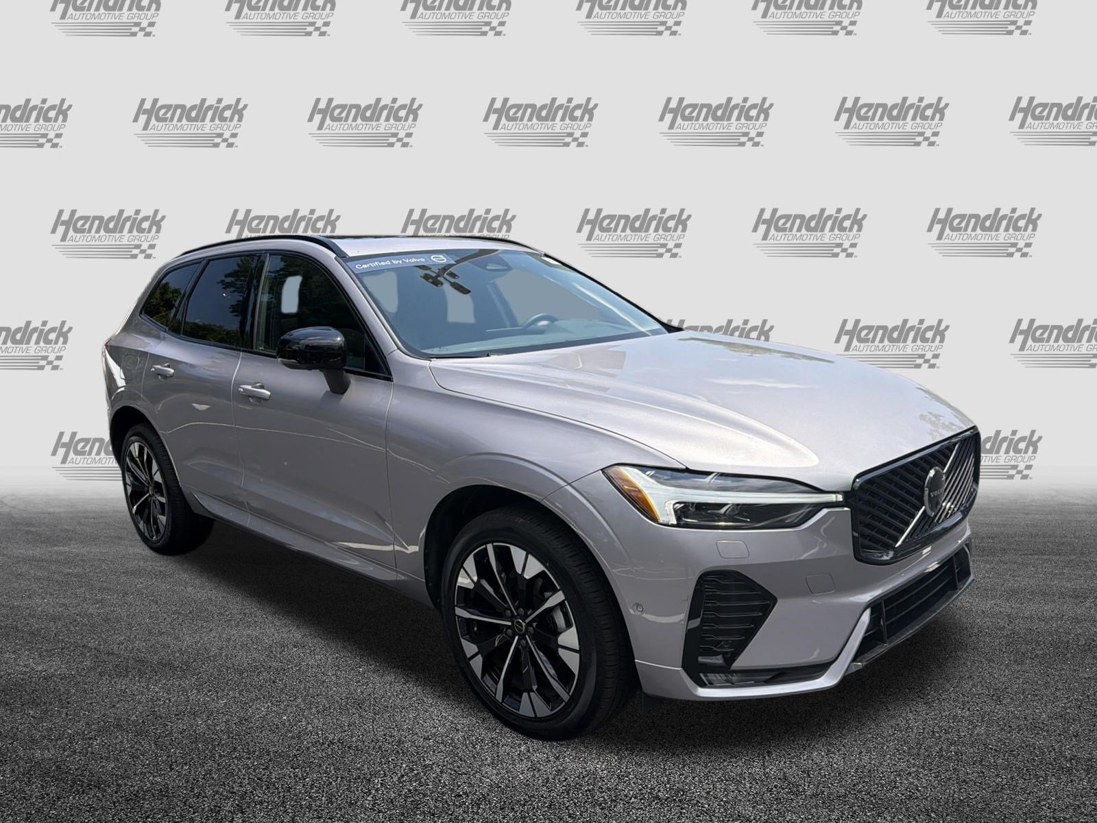 Certified 2026 Volvo XC60 B5 Plus AWD/4WD image 2