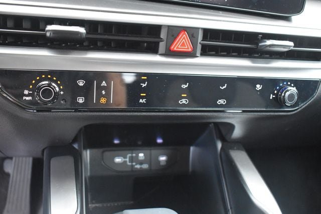 New 2026 Kia Sorento LX FWD image 29